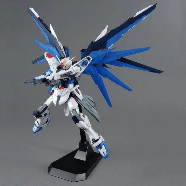 Bandai Master Grade Freedom Gundam Ver. 2.0 1/100 - immagine 3